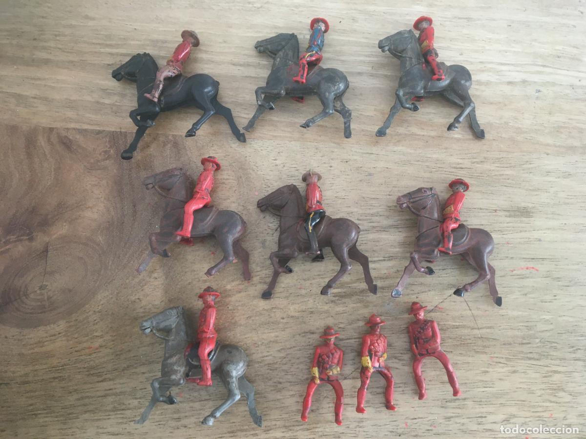 Figuras de goma y PVC: policia montada del canada figuras de goma y plastico antiguas reamsa jecsan comansi pech etc