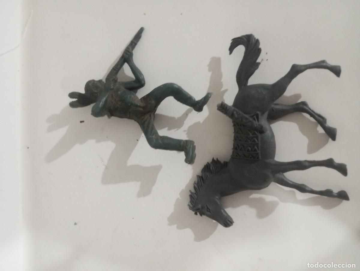 Figuras de goma y PVC: Figura comansi jecsan reamsa