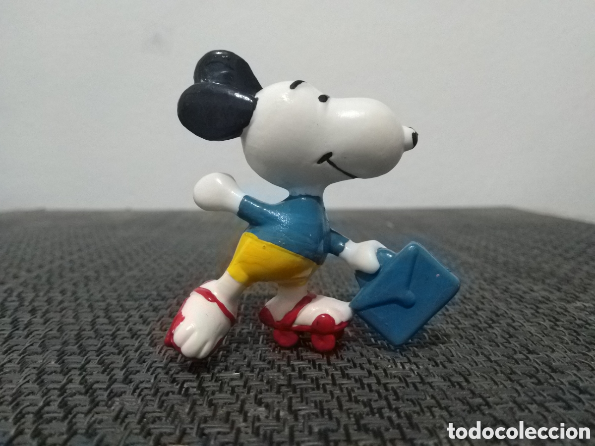 Figuras de goma y PVC: FIGURA PVC SNOOPY UNITED FEATURES SCHULZ CHARLIE BROWN PATINADOR MALETIN