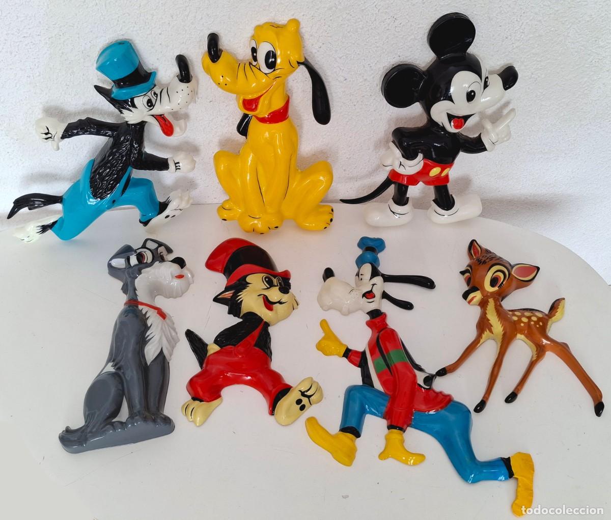 Figuras de goma y PVC: Colecci&oacute;n 7 figuras Halbschalenfiguren Walt Disney Production Plastic Screen 1968 relieve pegatinas