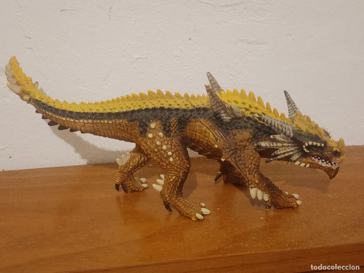 Figuras de goma y PVC: DRAG&Oacute;N CAZADOR DE SCHLEICH