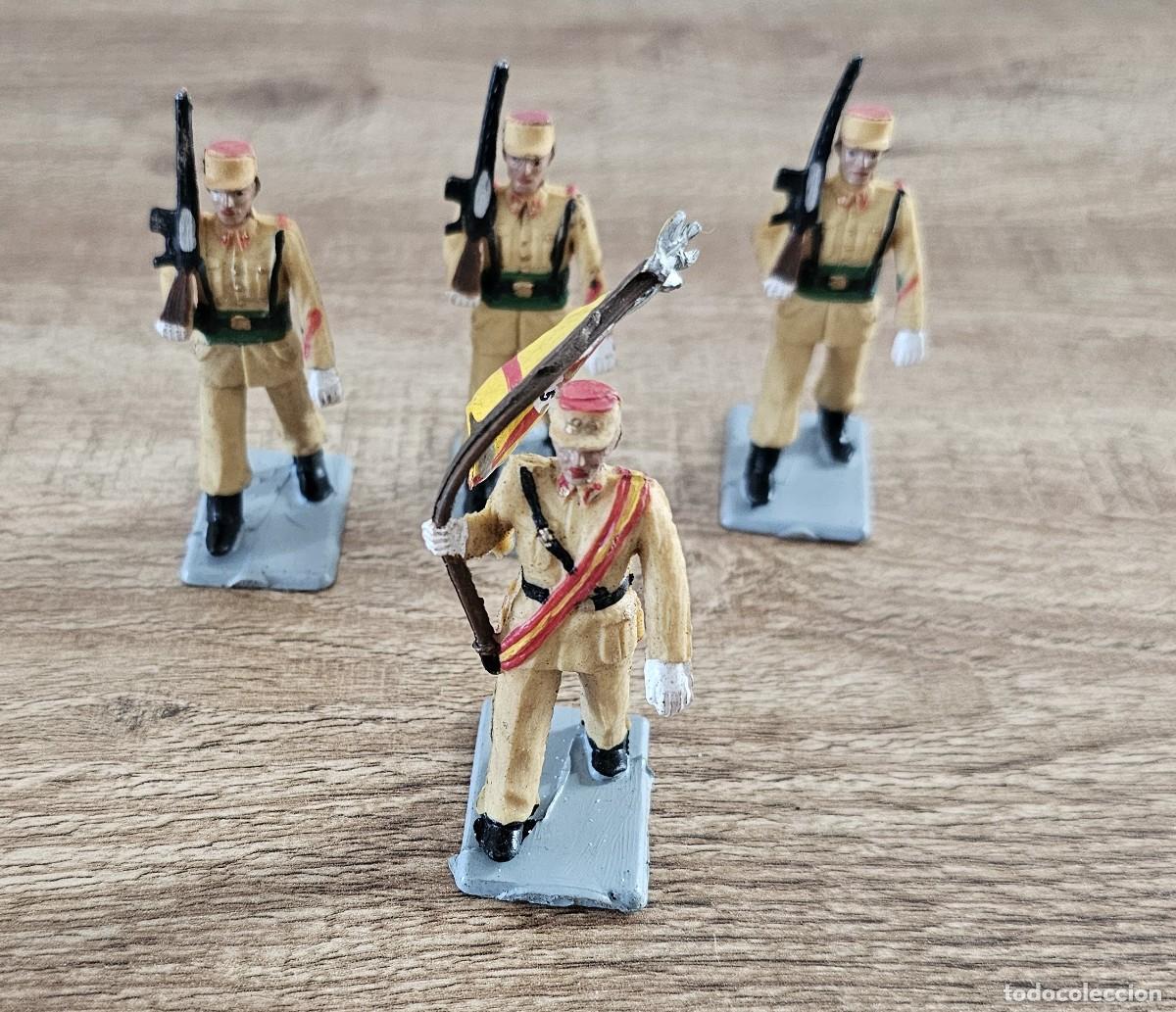 Figuras de goma y PVC: REAMSA GOMARSA - SOLDADOS ESPA&Ntilde;A DESFILANDO - REGULARES - LOTE DE 4