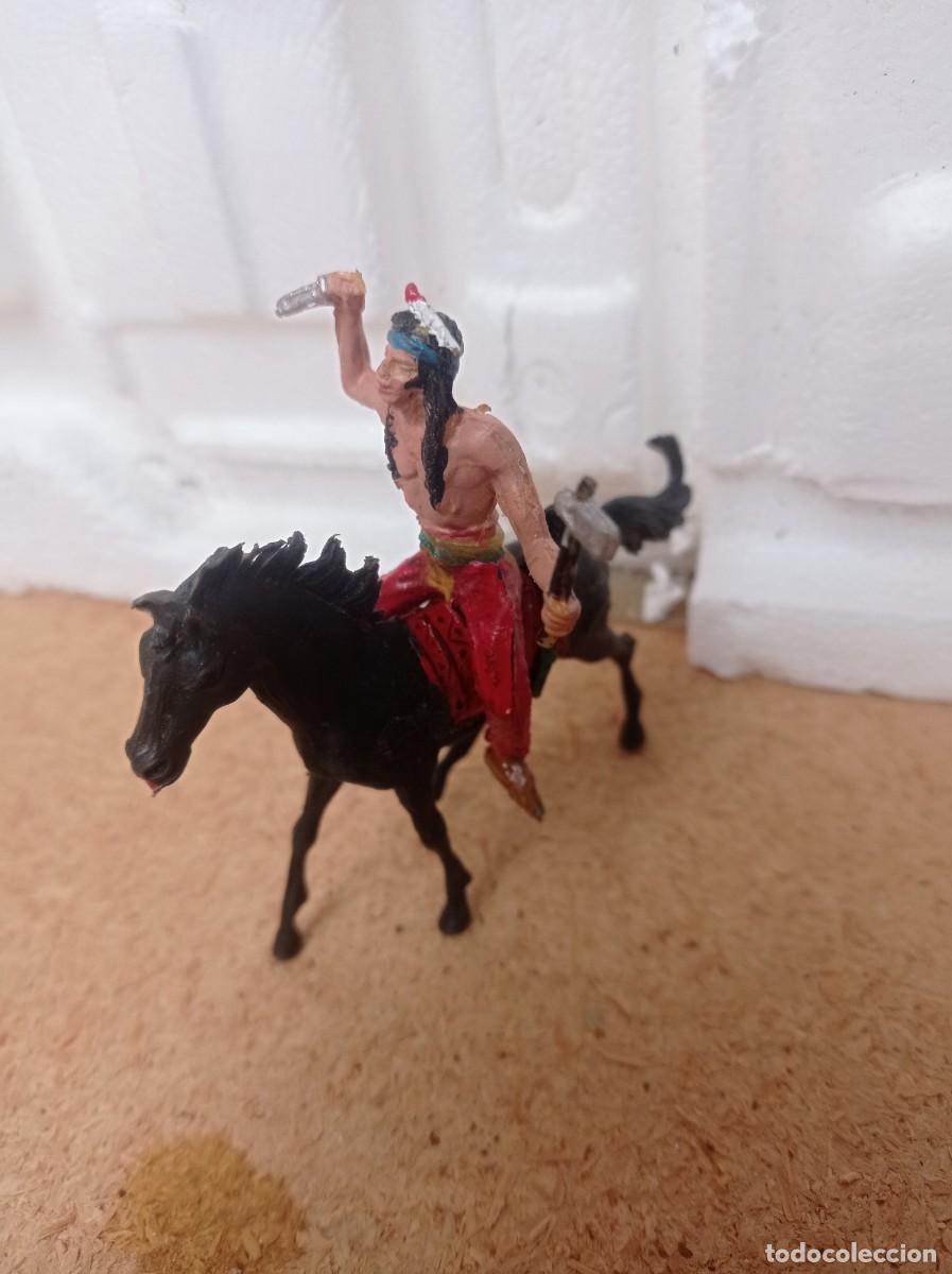 Figuras de goma y PVC: Indio con caballo de jecsan