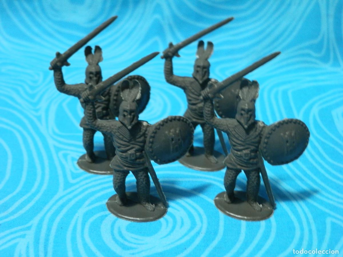 Figuras de goma y PVC: TIMPO TOYS, LOTE DE 4 CABALLEROS MEDIEVALES