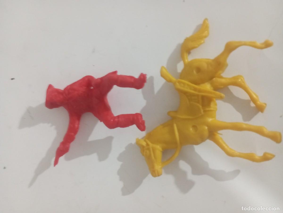 Figuras de goma y PVC: Figura comansi jecsan reamsa
