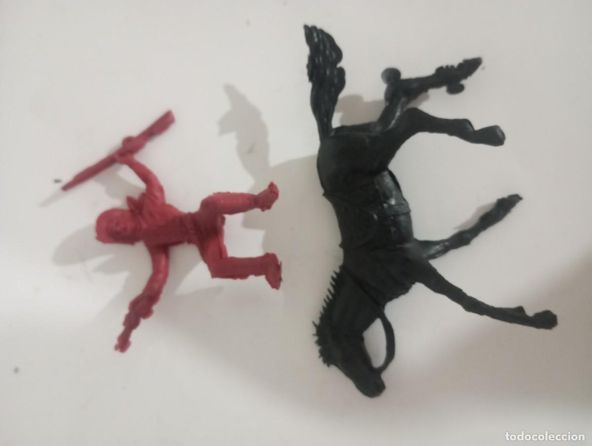 Figuras de goma y PVC: Figura comansi jecsan reamsa