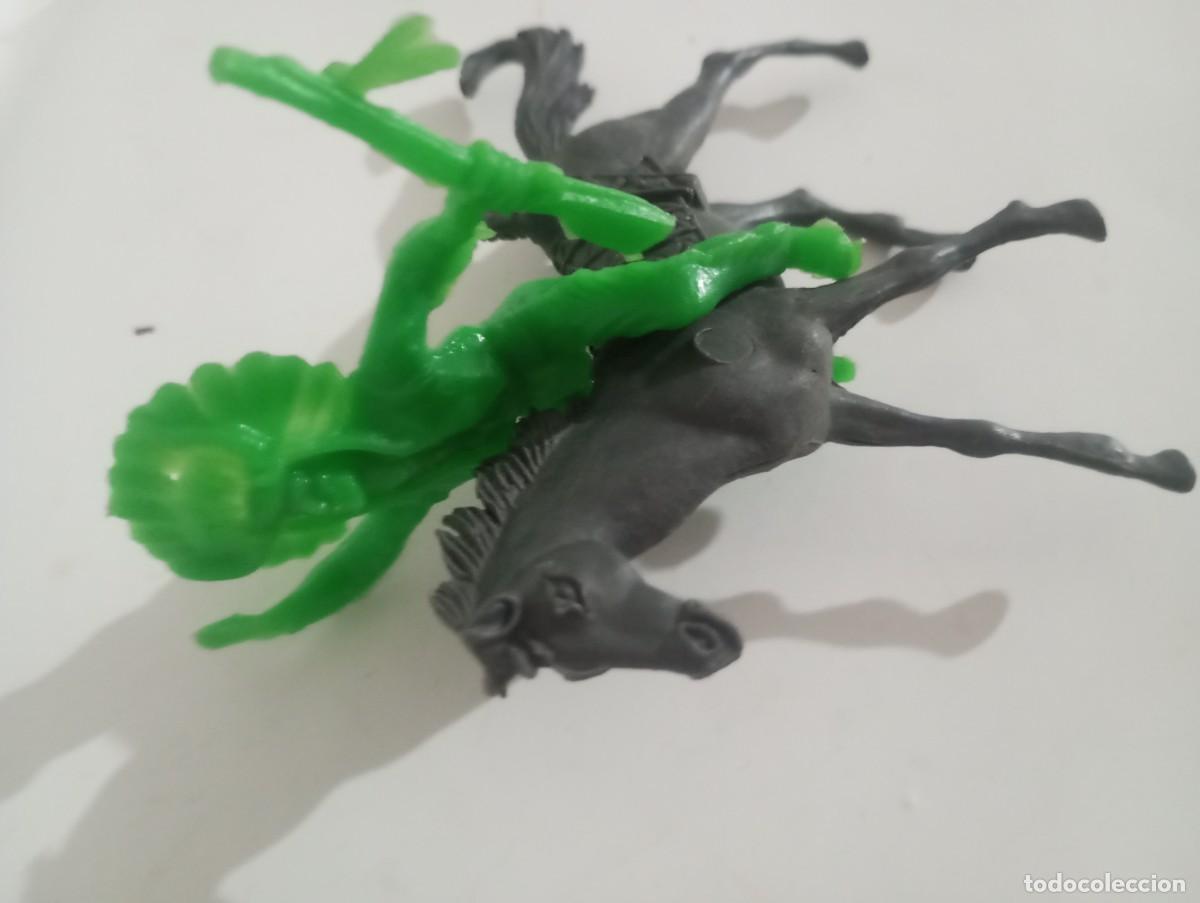 Figuras de goma y PVC: Figura comansi jecsan reamsa