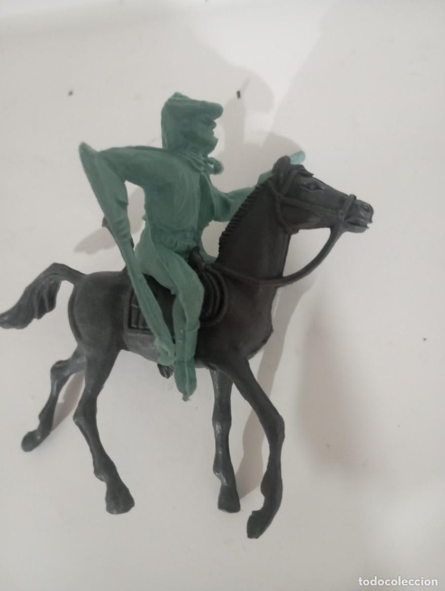Figuras de goma y PVC: Figura comansi jecsan reamsa