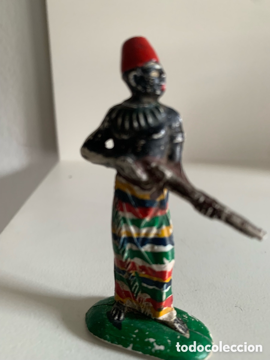 Figuras de goma y PVC: FIGURA DE GUERRERO ASKARI. PECH HERMANOS.