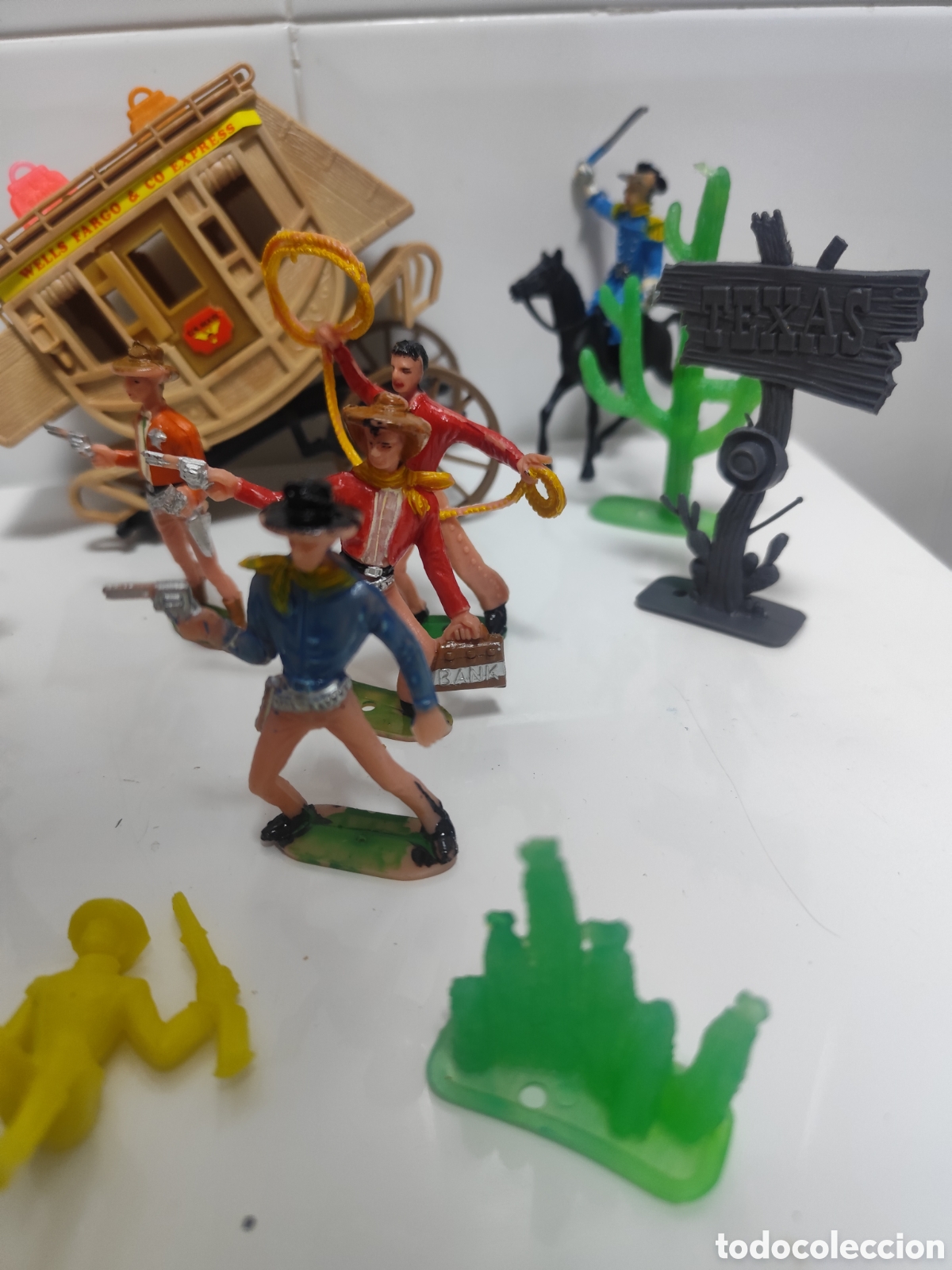 Figuras de goma y PVC: Juego Oeste de Comansi - Foto 4