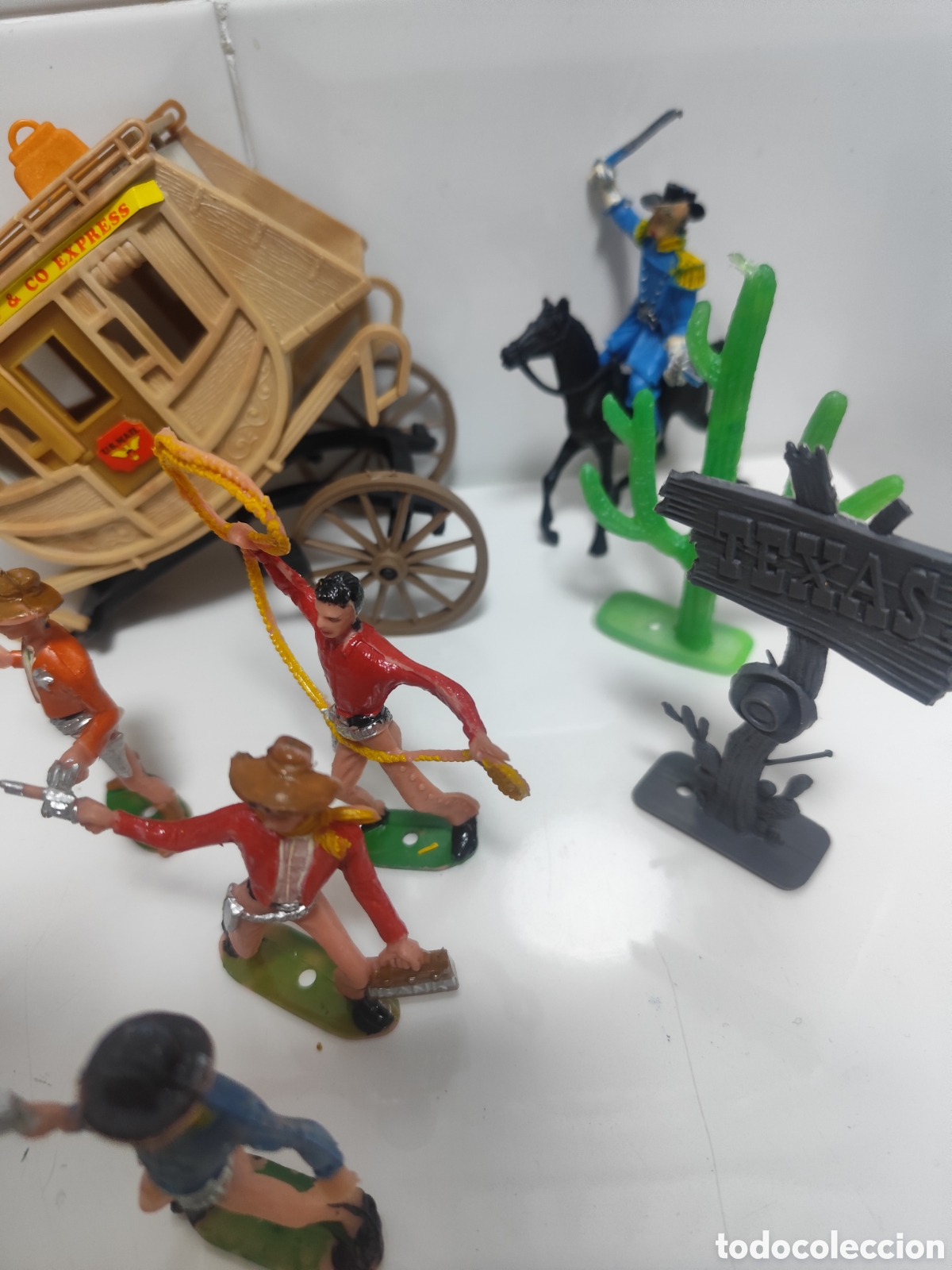 Figuras de goma y PVC: Juego Oeste de Comansi - Foto 7