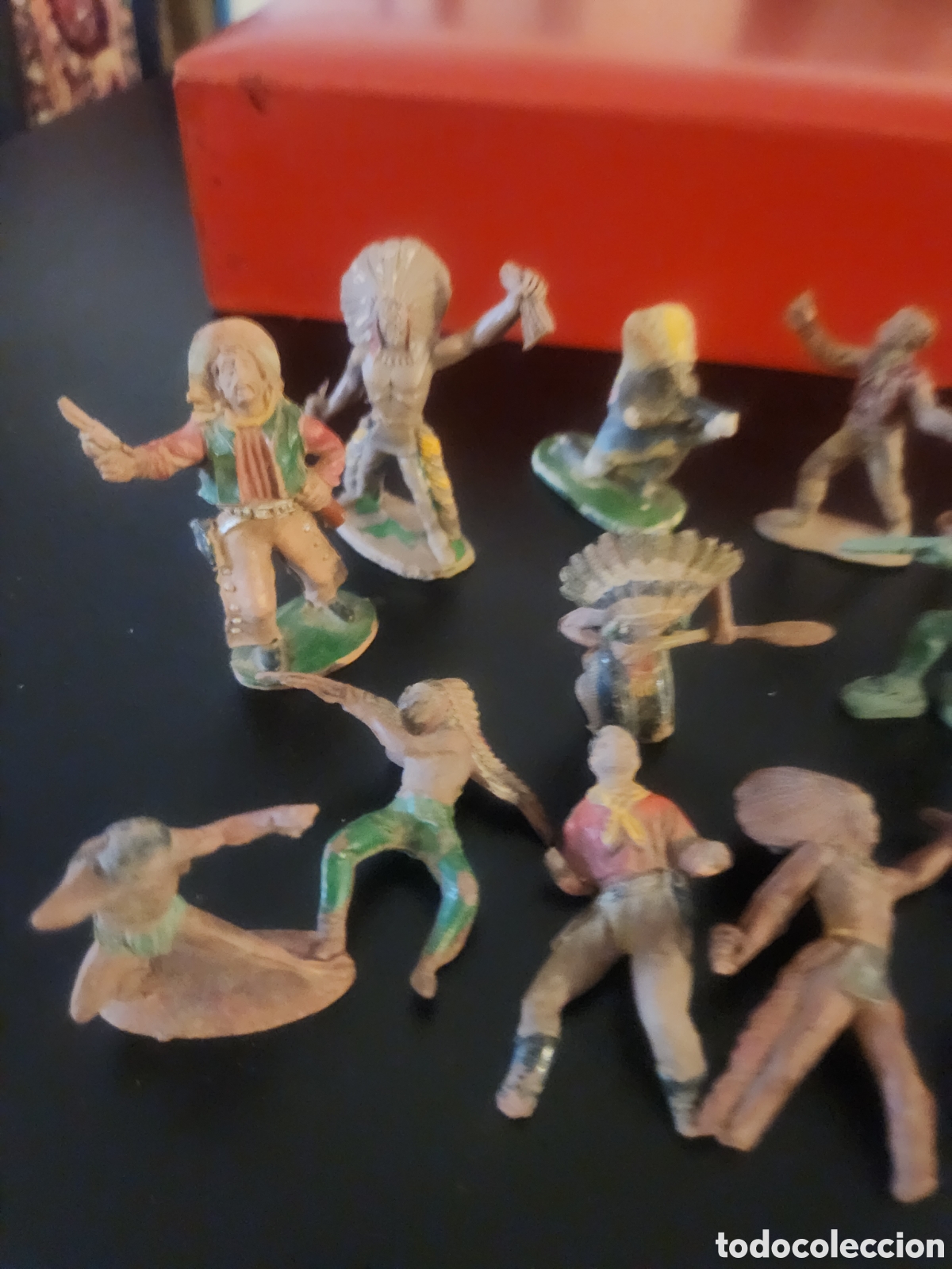Figuras de goma y PVC: Lote de mu&ntilde;ecos indios antigua - Foto 3