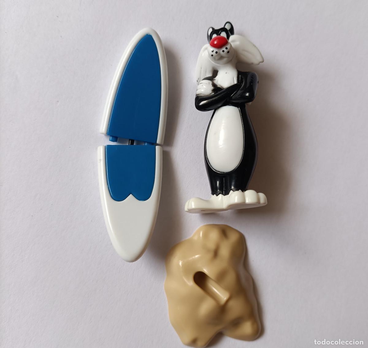 Figuras de goma Kinder: Kinder looney tunes toons pieza toons warner bros figura mu&ntilde;eco mu&ntilde;equito SILVESTRE Sylvester surf