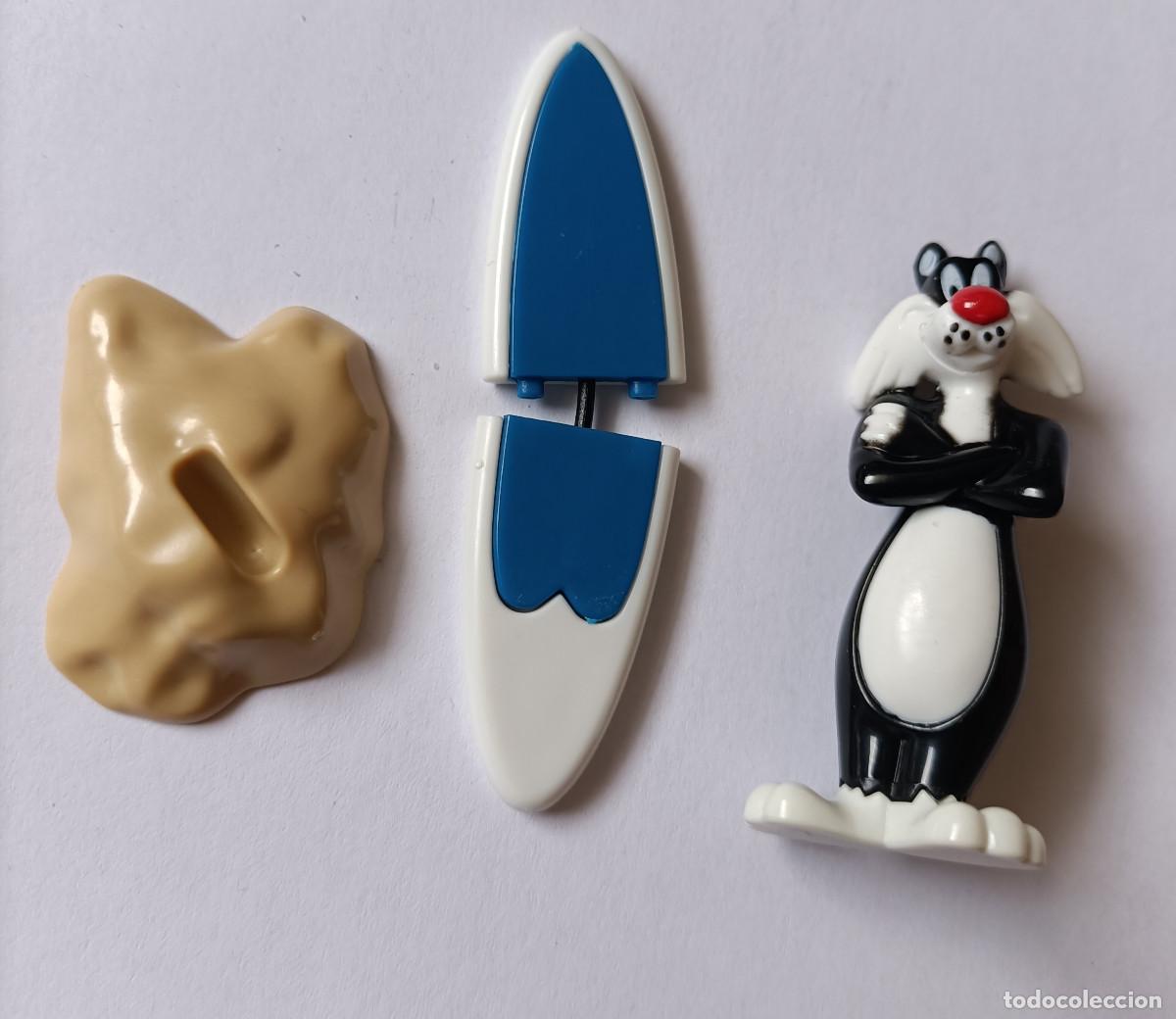 Figuras de goma Kinder: Kinder looney tunes toons pieza toons warner bros figura mu&ntilde;eco mu&ntilde;equito SILVESTRE Sylvester surf