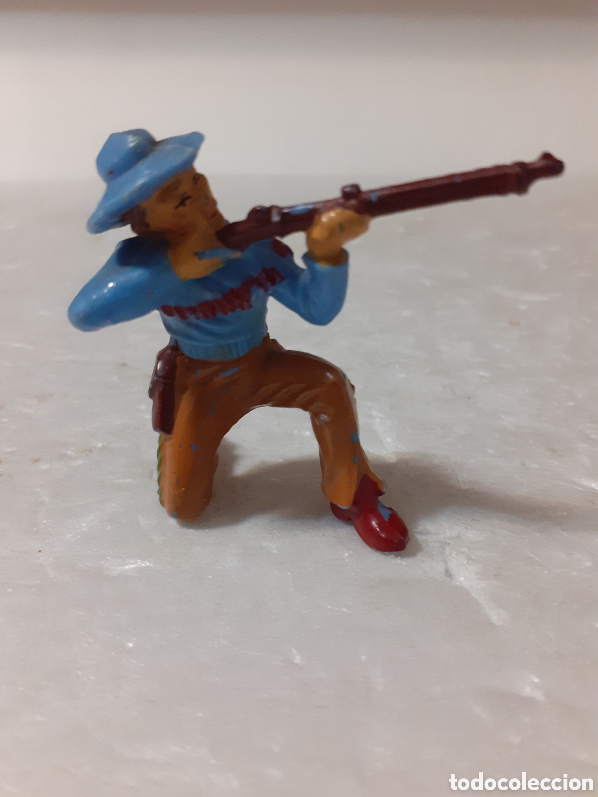 Figuras de goma y PVC: FIGURA VAQUERO RODILLA A TIERRA PLASTICO ELASTOLIN PECH REAMSA