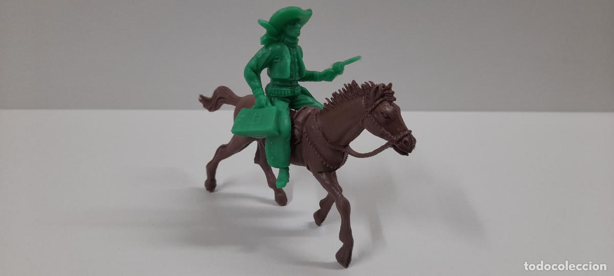 Figuras de goma y PVC: VAQUERO A CABALLO . REALIZADO POR COMANSI . SERIE 8 CM PLASTICO MONOCOLOR . ORIGINAL A&Ntilde;OS 60 / 70