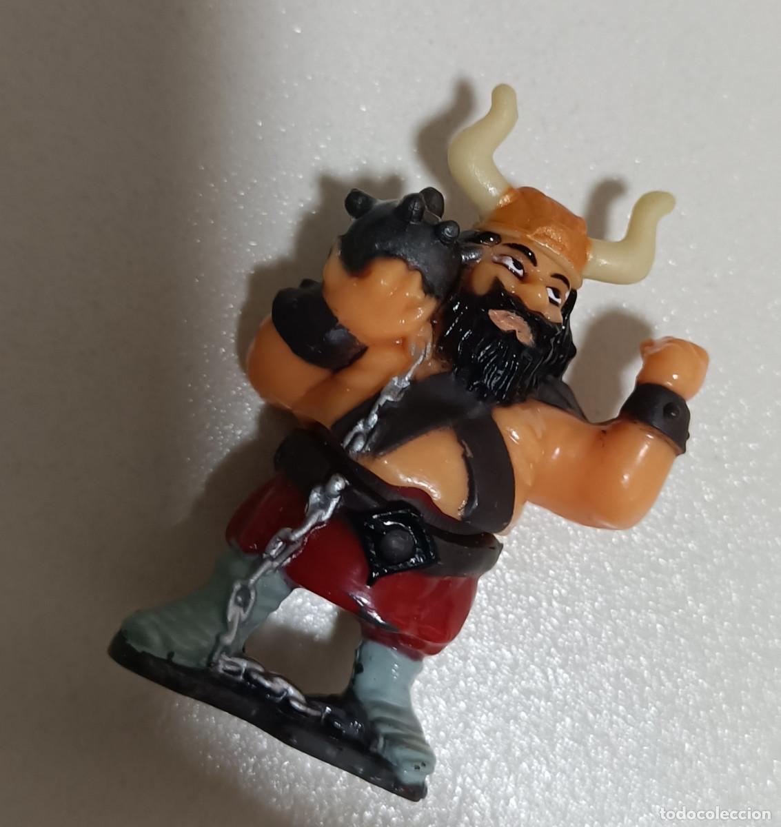Figuras de goma Kinder: vicky vikingo viky mu&ntilde;eco miniatura casco cuernos barbudo oso mangual mu&ntilde;equito figurita kinder