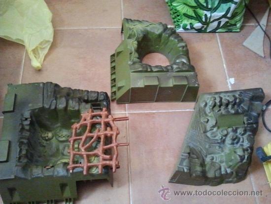 Figuras Masters del Universo: cueva original de masters del universo - Foto 1