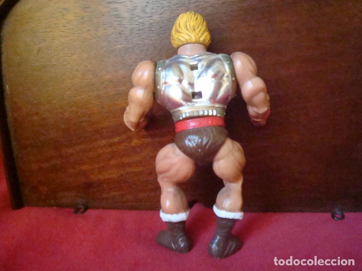 Figuras Masters del Universo: MASTERS DEL UNIVERSO HEMAN PU&Ntilde;O BOLEADOR - Foto 2