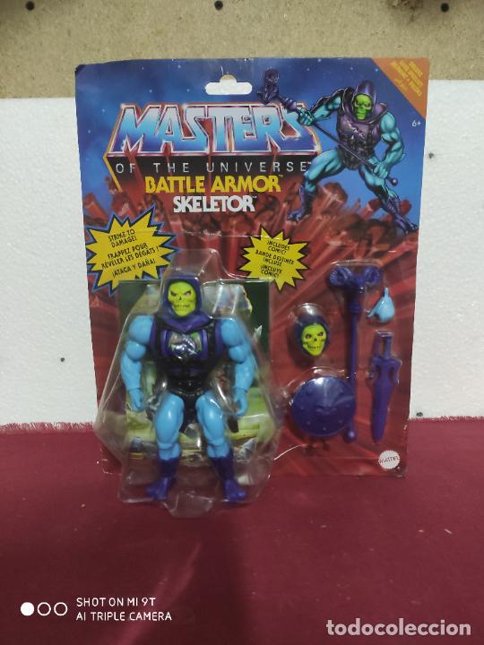 Figuras Masters del Universo: skeletor masters del universo en blister - Foto 1