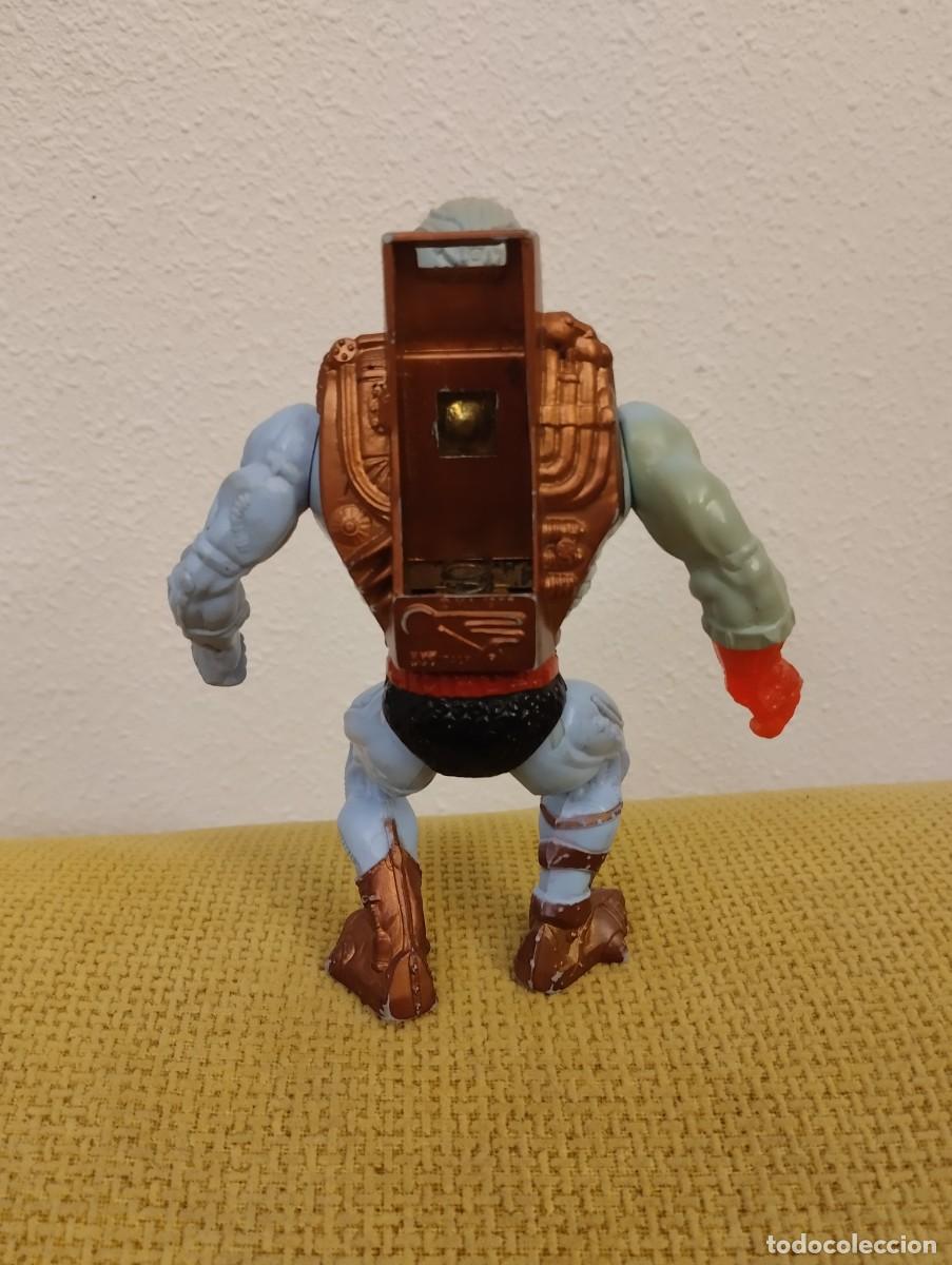 Figuras Masters del Universo: Skeletor ojos de Fuego - Foto 2