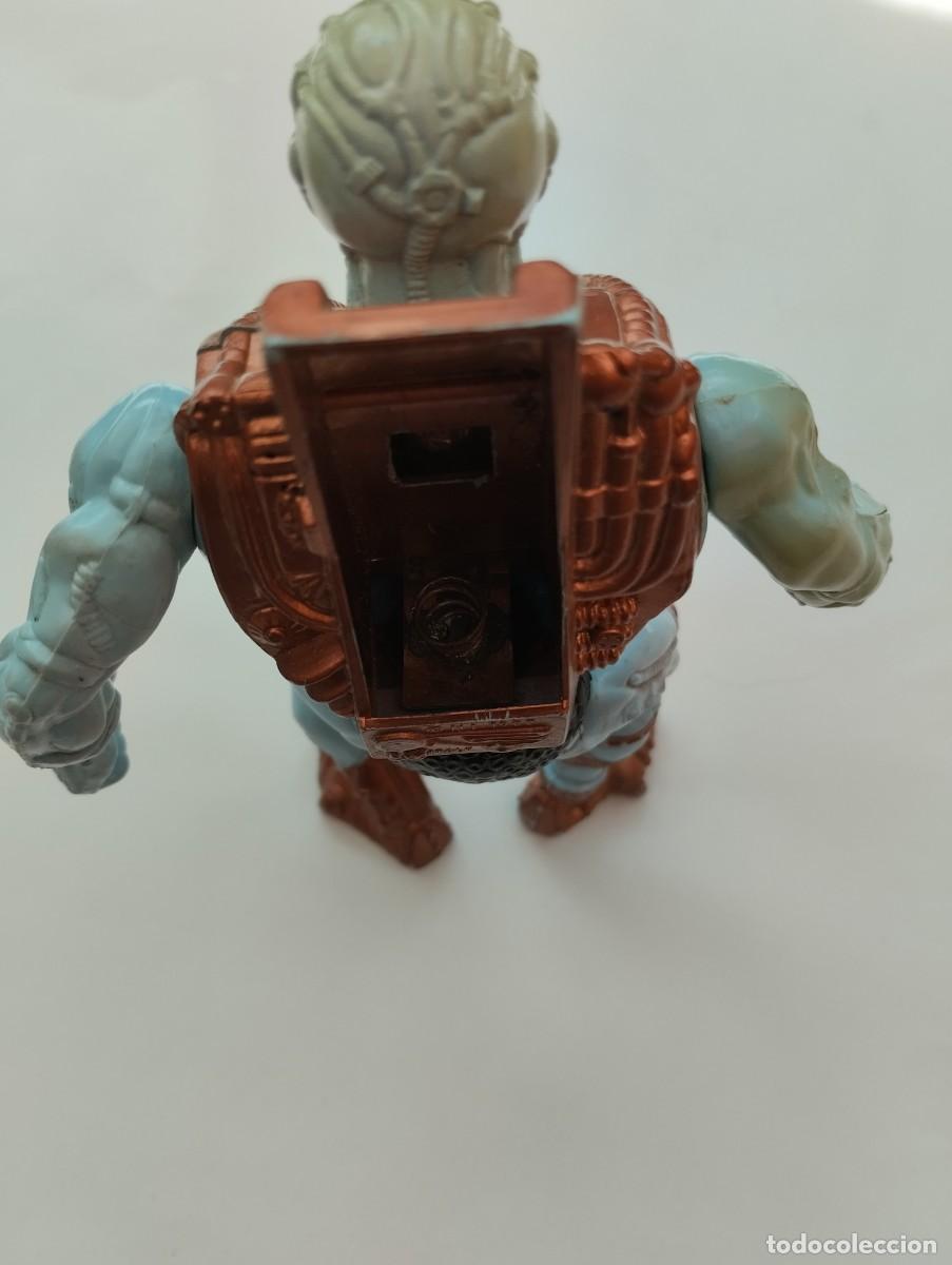 Figuras Masters del Universo: Skeletor ojos de Fuego - Foto 9