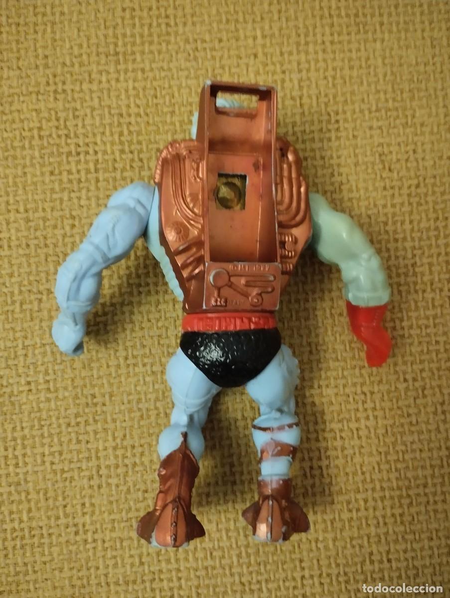 Figuras Masters del Universo: Skeletor ojos de Fuego - Foto 11