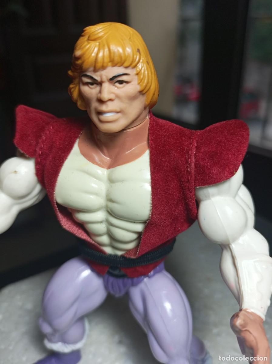 Figuras Masters del Universo: Prince Adam - Mattel (Taiwan) - Foto 3