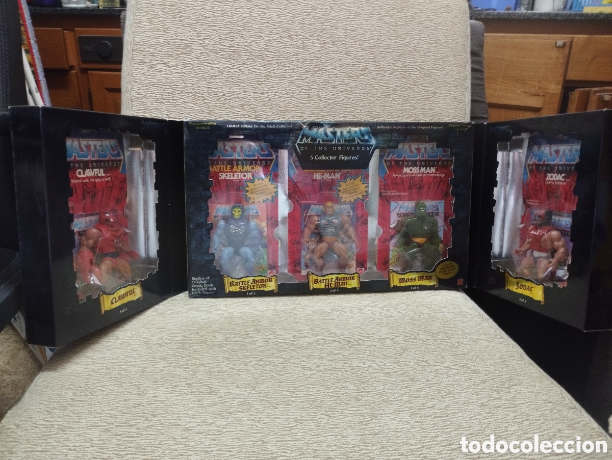 Figuras Masters del Universo: Impresionante Caja expositor masters of universe motu he man skeletor conmemorative