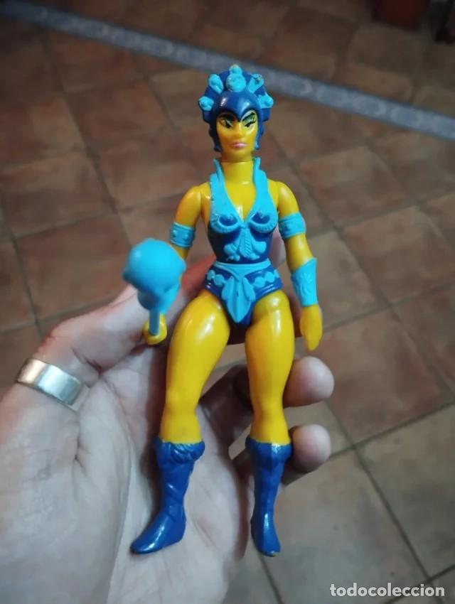 Figuras Masters del Universo: Evil Lyn motu masters del universo vintage motu