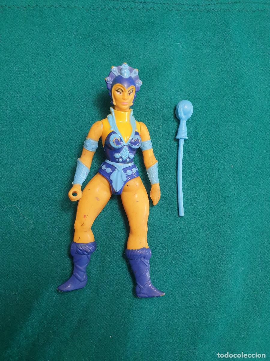 Figure Masters del Universo: Evil-Lyn MOTU MASTERS DEL UNIVERSO