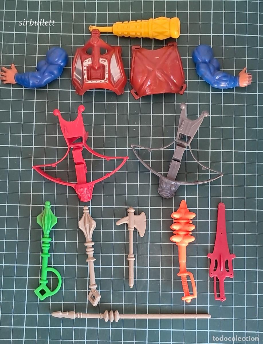Figuras Masters del Universo: Armas petos arn&eacute;s brazos. Accesorios. Masters del Universo. Mattel a&ntilde;os 80. Restauraci&oacute;n. Despiece