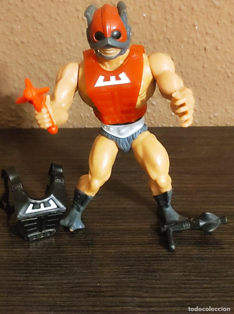 Figuras Masters del Universo: ZODAC. MOTU. CON ARMADURA Y ARMA NEGRA/ROJA. VINTAGE A&Ntilde;OS 80