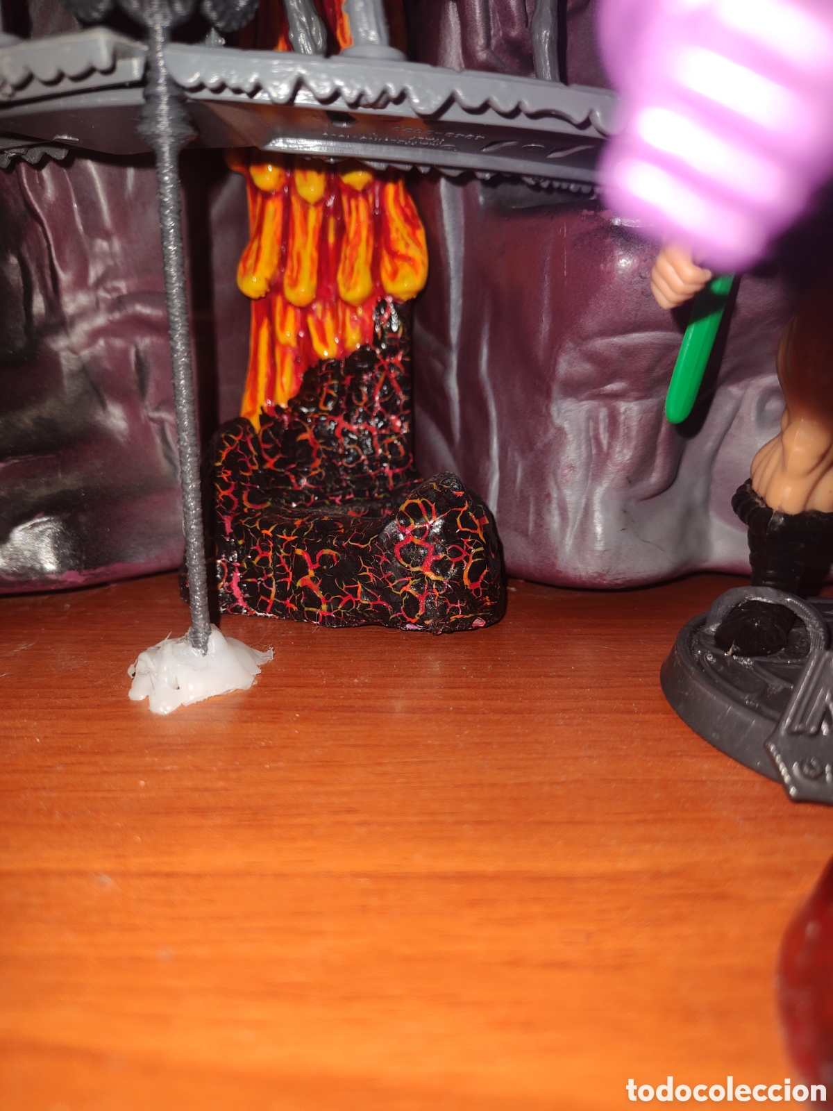 Figuras Masters del Universo: Catarata lava, castillo de la serpiente, castillo de Grayskulll - Foto 4