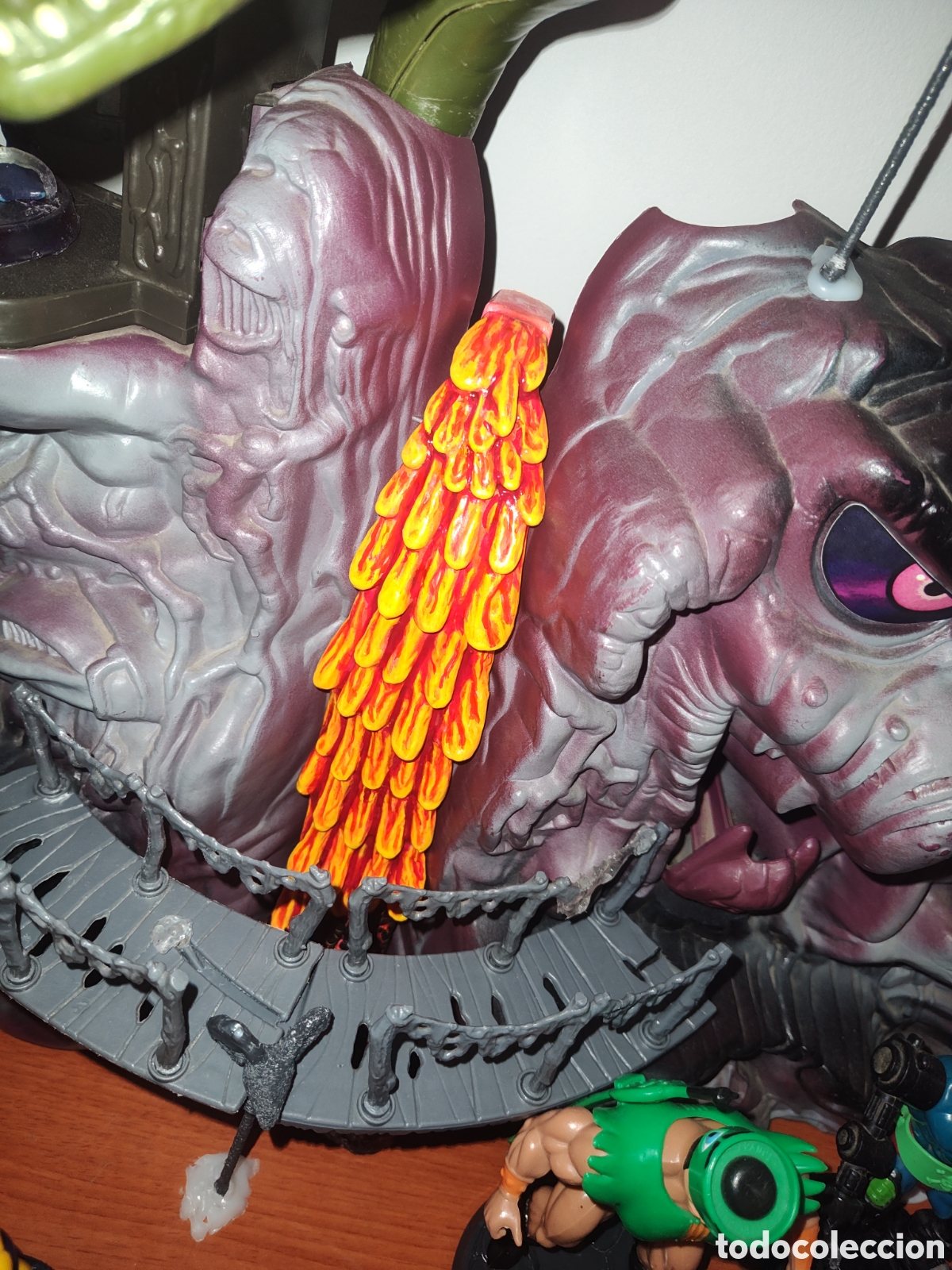 Figuras Masters del Universo: Catarata lava, castillo de la serpiente, castillo de Grayskulll - Foto 7