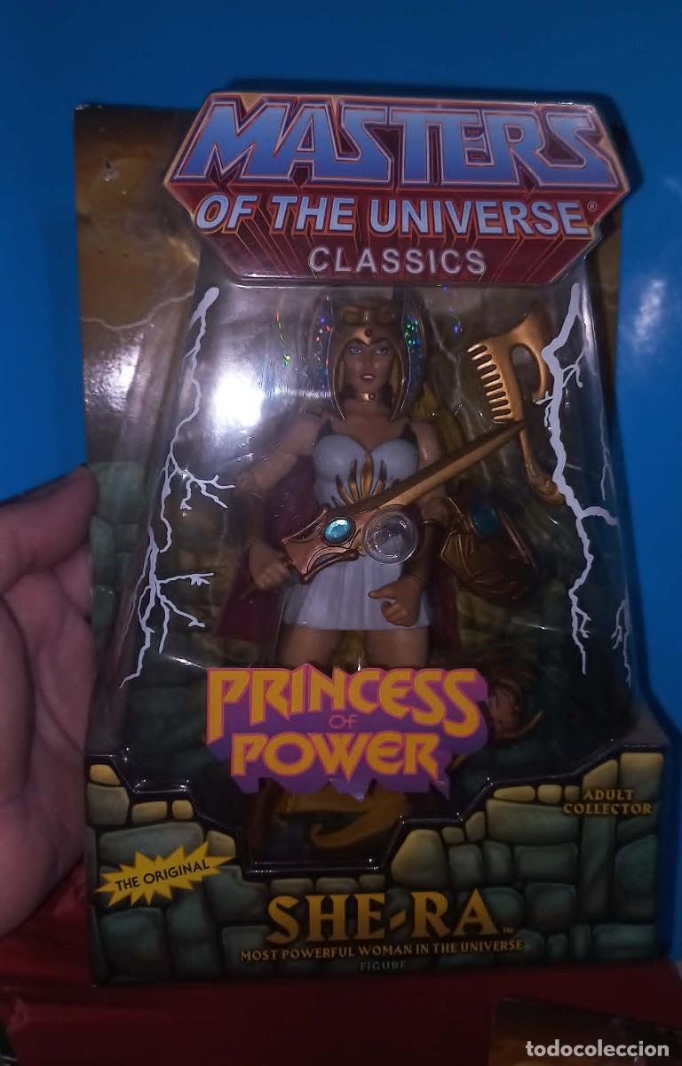 Figuras Masters del Universo: Figura She-Ra: Princess of Power, Masters of the Universe Classics - Mattel - 2010, en blister