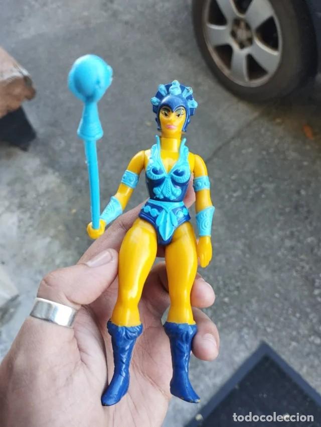 Figuras Masters del Universo: Evil-lyn motu masters del universo vintage masters of the universe