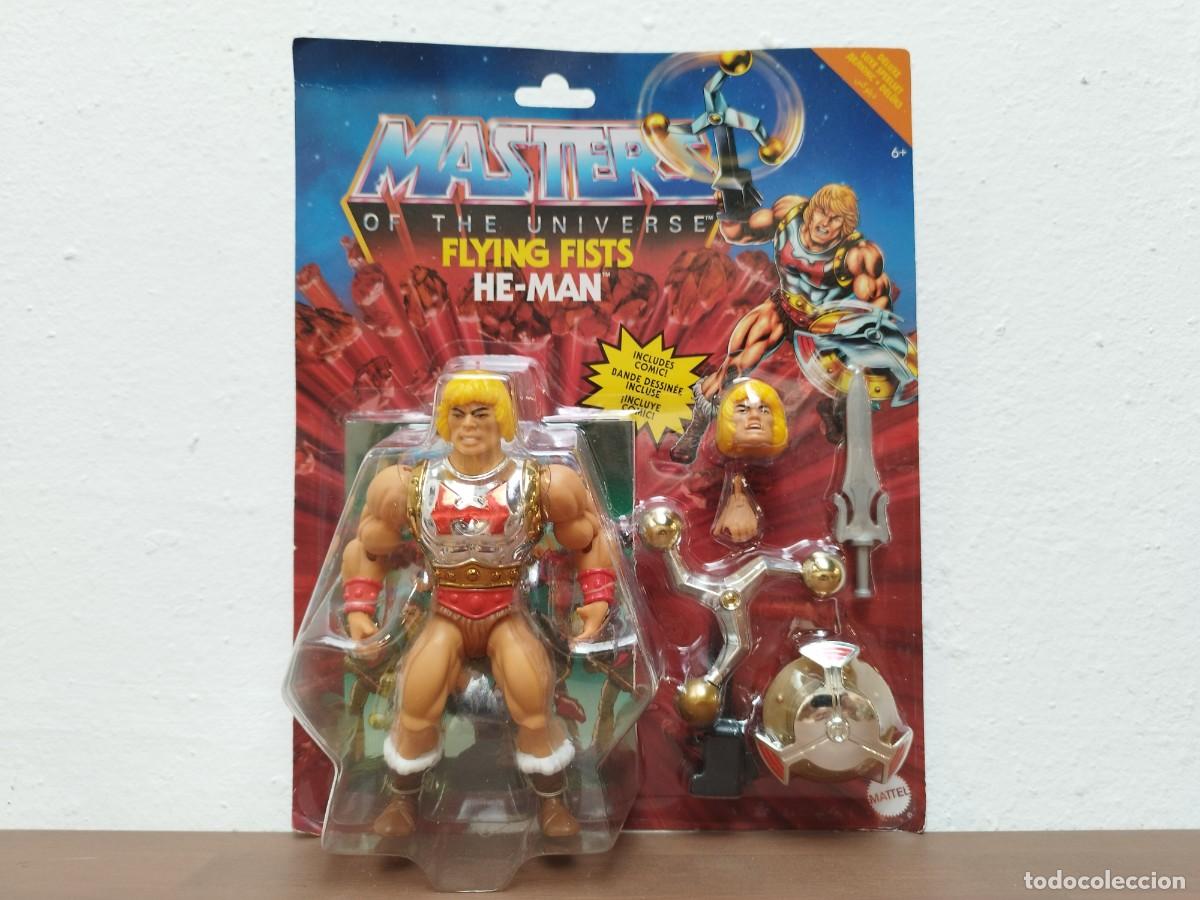 Figuras Masters del Universo: FIGURA FLYING FISTS HE-MAN DELUXE - MOTU ORIGINS (MATTEL) CON MINIC&Oacute;MIC PRECINTADA MOC