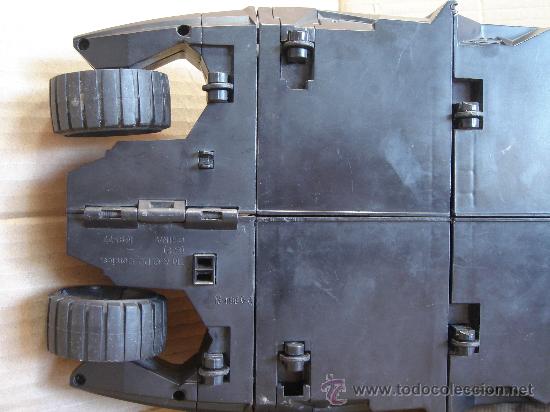 Figuras y mu&ntilde;ecos DC: COCHE TRANSFORMABLE EN BATCUEVA BATMAN - BATMOVIL - 41X23 CMS - DC COMICS 2008 - ARTICULADO - Foto 6