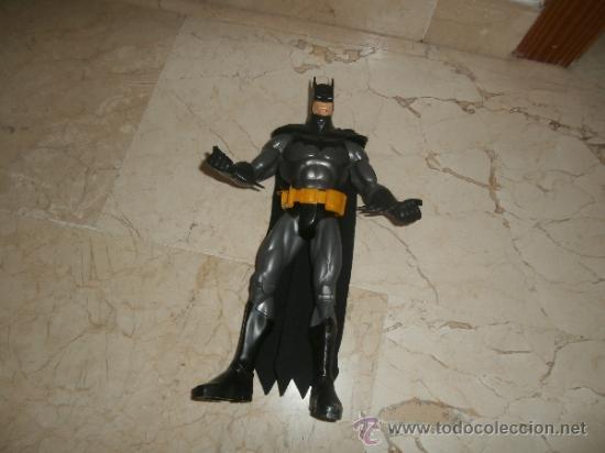 Figuras y mu&ntilde;ecos DC: BATMAN - FIGURA ARTICULADA BATMAN MIDE 32 CM, - Foto 2