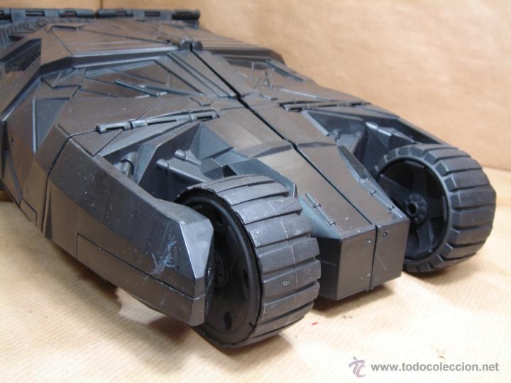 Figuras y mu&ntilde;ecos DC: COCHE TRANSFORMABLE EN BATCUEVA BATMAN - BATMOVIL - 41X23 CMS - DC COMICS 2008 - ARTICULADO - Foto 5