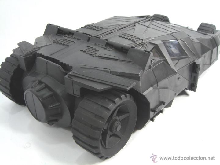 Figuras y mu&ntilde;ecos DC: COCHE TRANSFORMABLE EN BATCUEVA BATMAN - BATMOVIL - 41X23 CMS-DC COMICS 2008-ARTICULADO - Foto 3