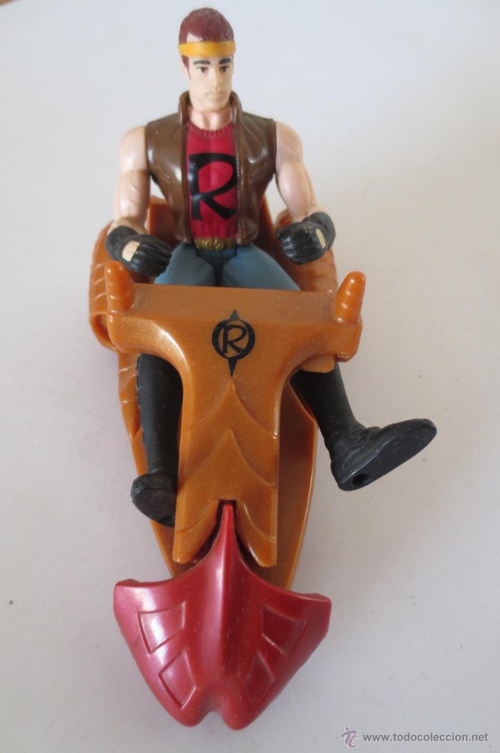 Figuras y mu&ntilde;ecos DC: BATMAN: ROBIN FIGURA CON BAT SKIBOAT - Foto 1