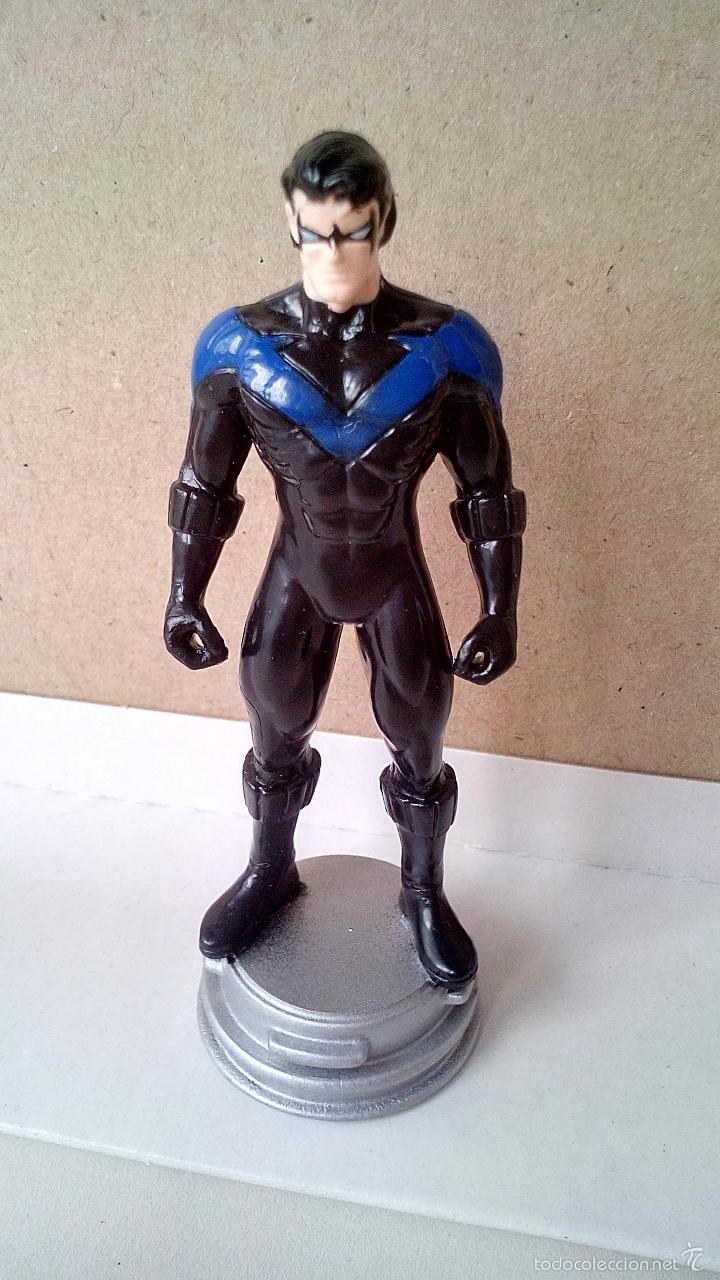 Figuras y mu&ntilde;ecos DC: -NIGHTWING -FIGURA DE AJEDREZ-8CM-DC COMIC 2000