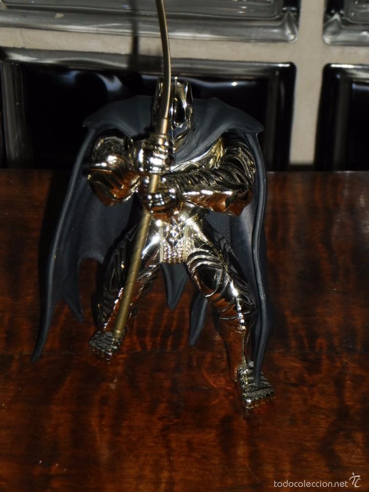 Figuras y mu&ntilde;ecos DC: LEYENDAS DE BATMAN - FIGURA SILVER KNIGHT - 1994 KENNER - Foto 7