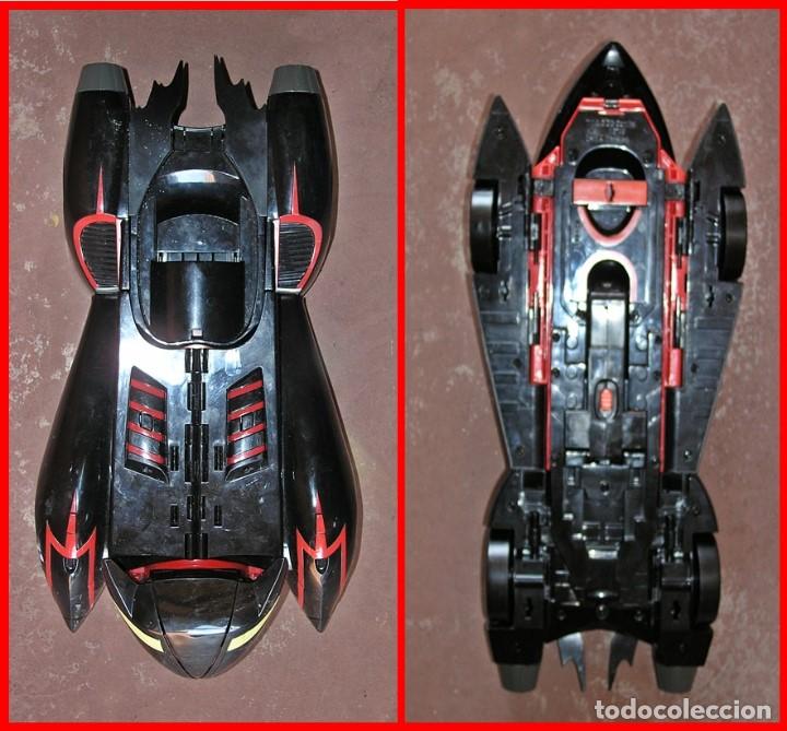 Figuras y mu&ntilde;ecos DC: 56..L.2 Batmovil Transformable Ref. 5749....Medidas 38 X 18 X 9 cms - Foto 4