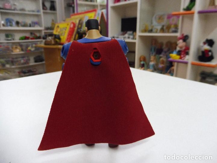 Figuras y mu&ntilde;ecos DC: Figura articulada DC Comics Mattel 2009 Superman - Foto 3