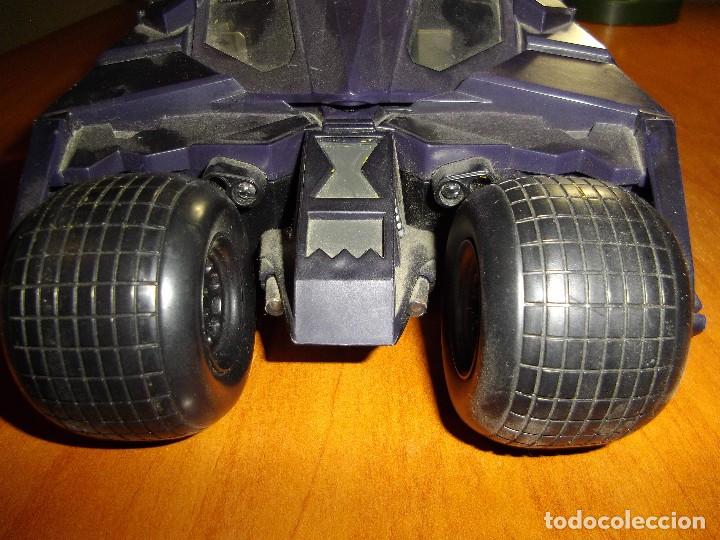 Figuras y mu&ntilde;ecos DC: Batmovil DC con luz y sonido - Foto 3