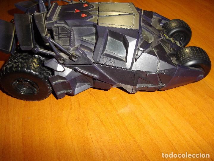 Figuras y mu&ntilde;ecos DC: Batmovil DC con luz y sonido - Foto 6