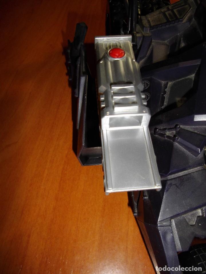 Figuras y mu&ntilde;ecos DC: Batmovil DC con luz y sonido - Foto 22